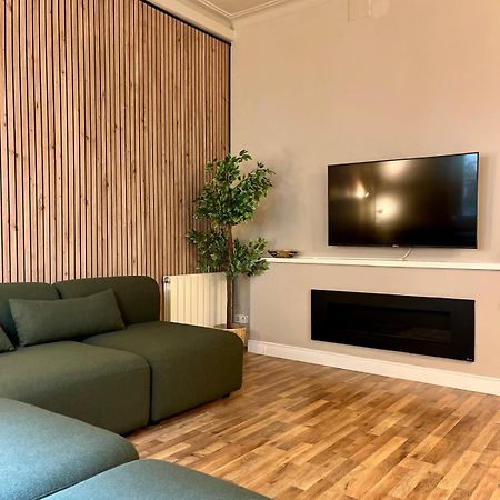 Sagrada Familia Secret Apartment Barcelona Luaran gambar