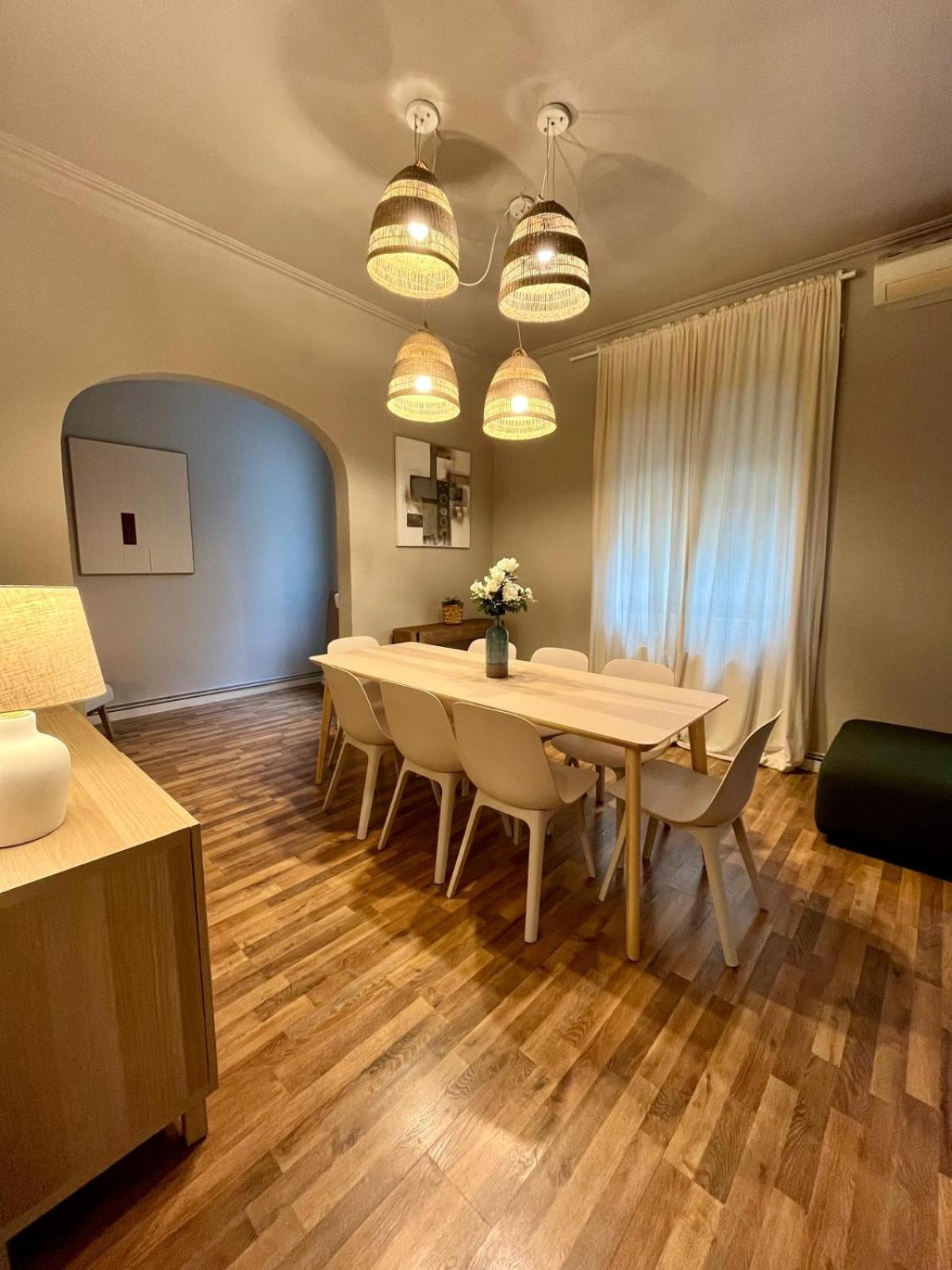 Sagrada Familia Secret Apartment Barcelona Luaran gambar